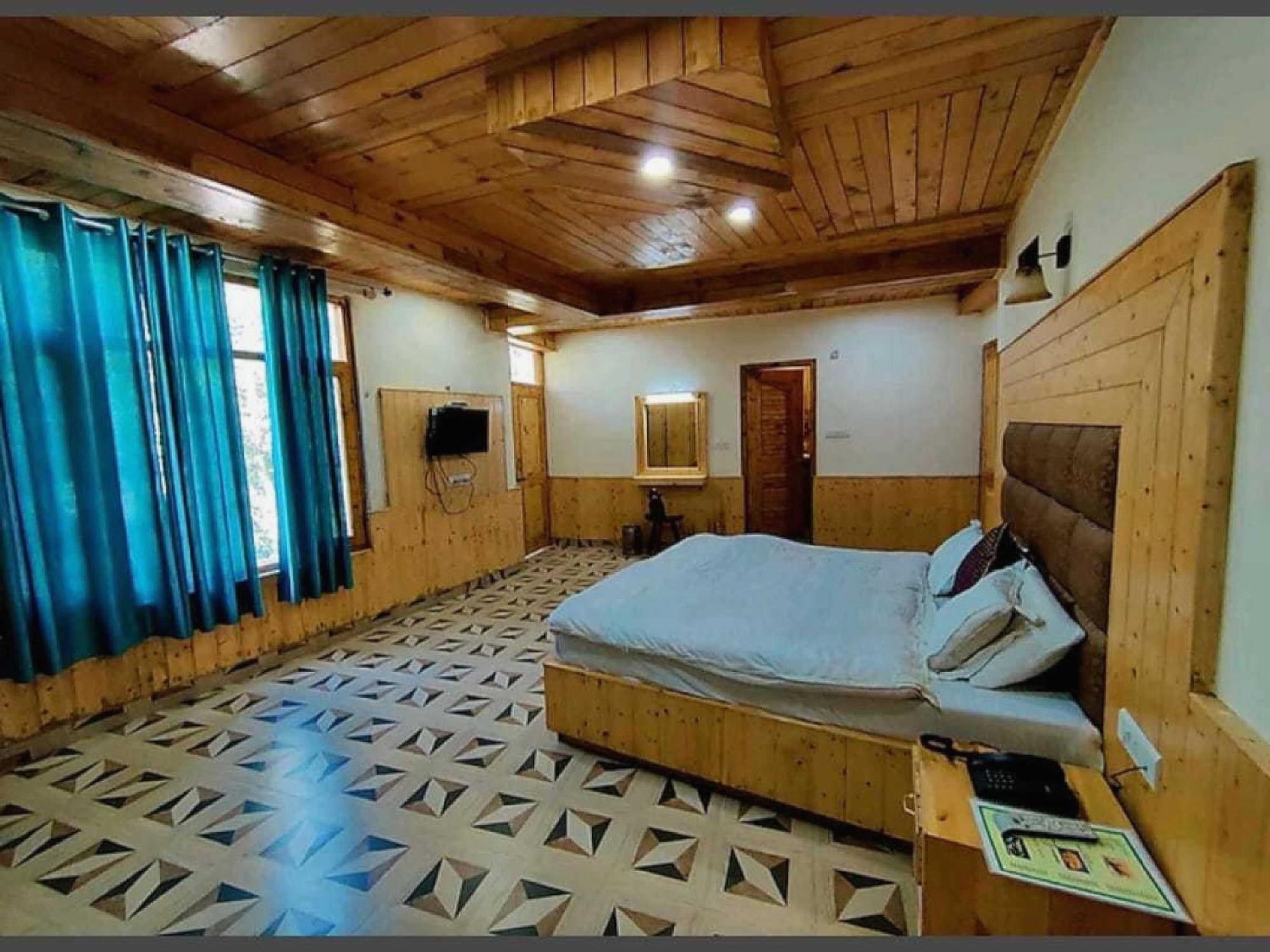 Hotel O Antriksh Cottage มะนาลี ภายนอก รูปภาพ