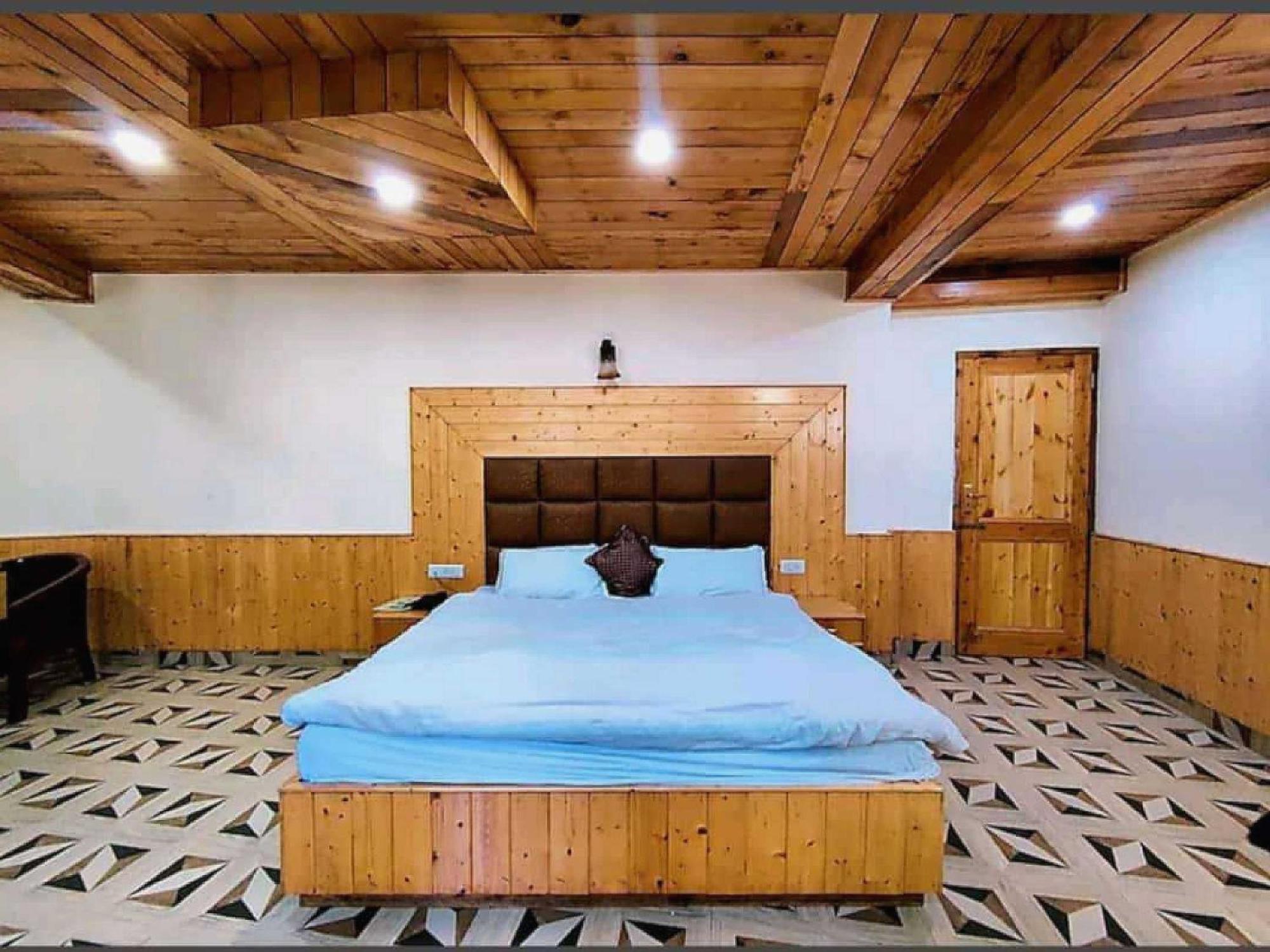 Hotel O Antriksh Cottage มะนาลี ภายนอก รูปภาพ